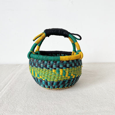 Small Market Basket #007 - Amsha