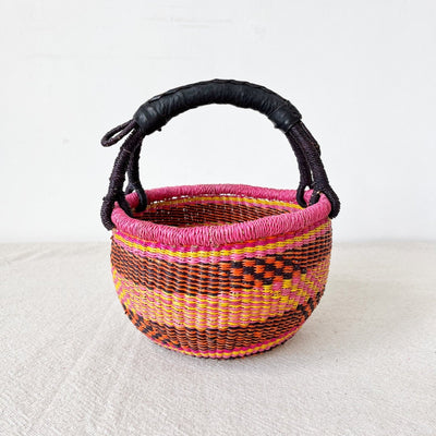 Small Market Basket #095 - Amsha